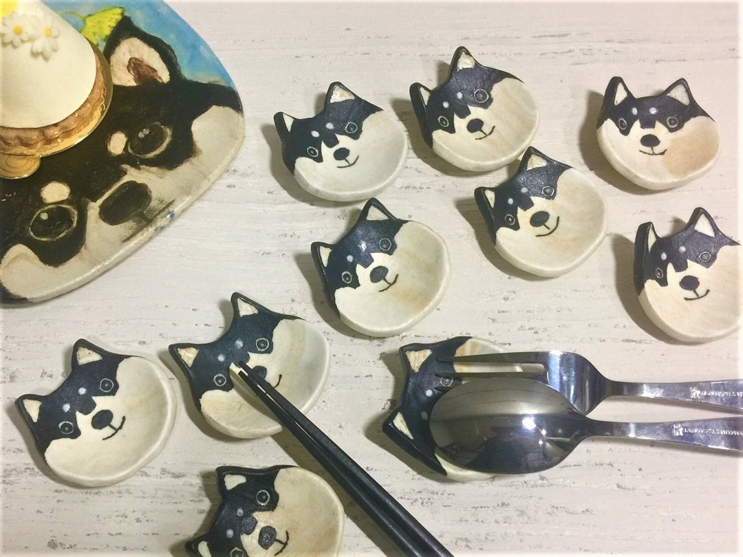 淘气黑柴柴酱碟筷子架_陶器筷架 - 筷子/筷架 - 陶 黑色