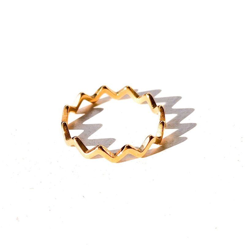 Z花边戒指 - 戒指 - 不锈钢 金色