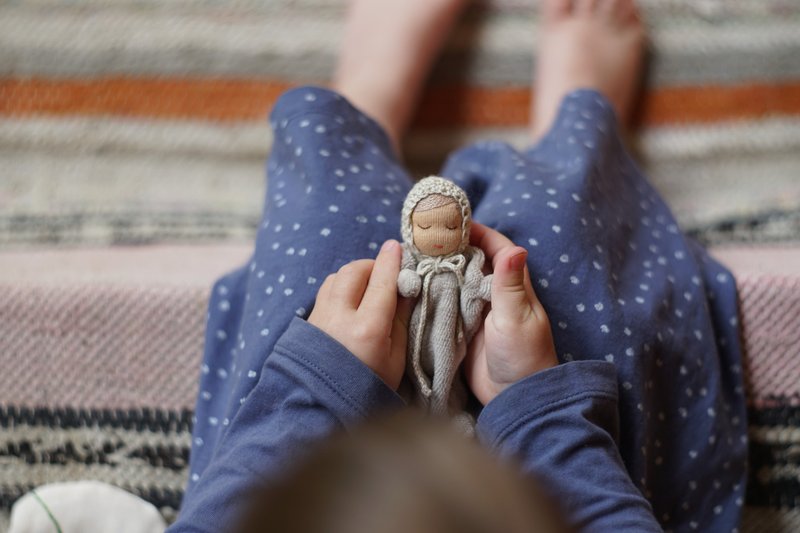 Small Waldorf doll Soft baby doll Pocket doll for baby - 玩具/玩偶 - 羊毛 粉红色