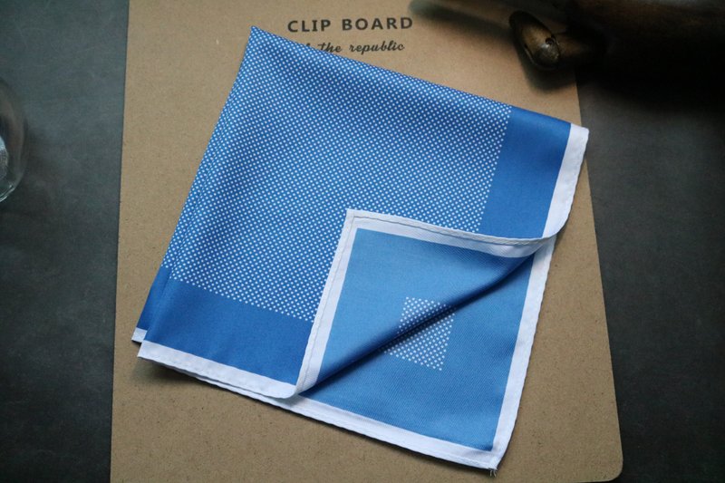 重磅桑蠶絲口袋巾淺藍色波點真絲手帕絲巾垂墜 - 手帕/方巾 - 丝．绢 蓝色