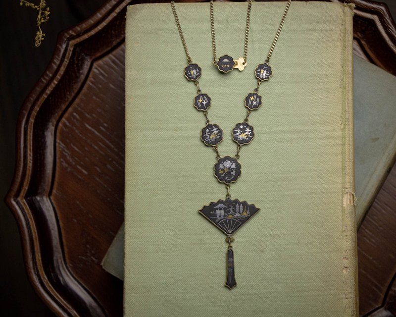 日本Amita古董象嵌 24K金/纯银镶嵌工艺 日式图案 扇子与花短项链 - 项链 - 24k 金 黑色