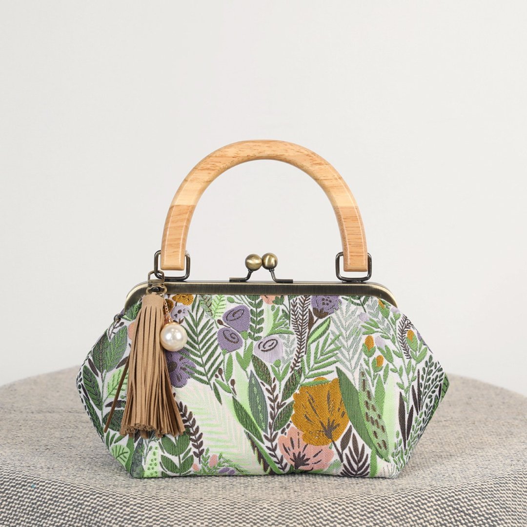 Fairy Forest Wood Handle frame clutch pouch - 侧背包/斜挎包 - 其他金属 绿色