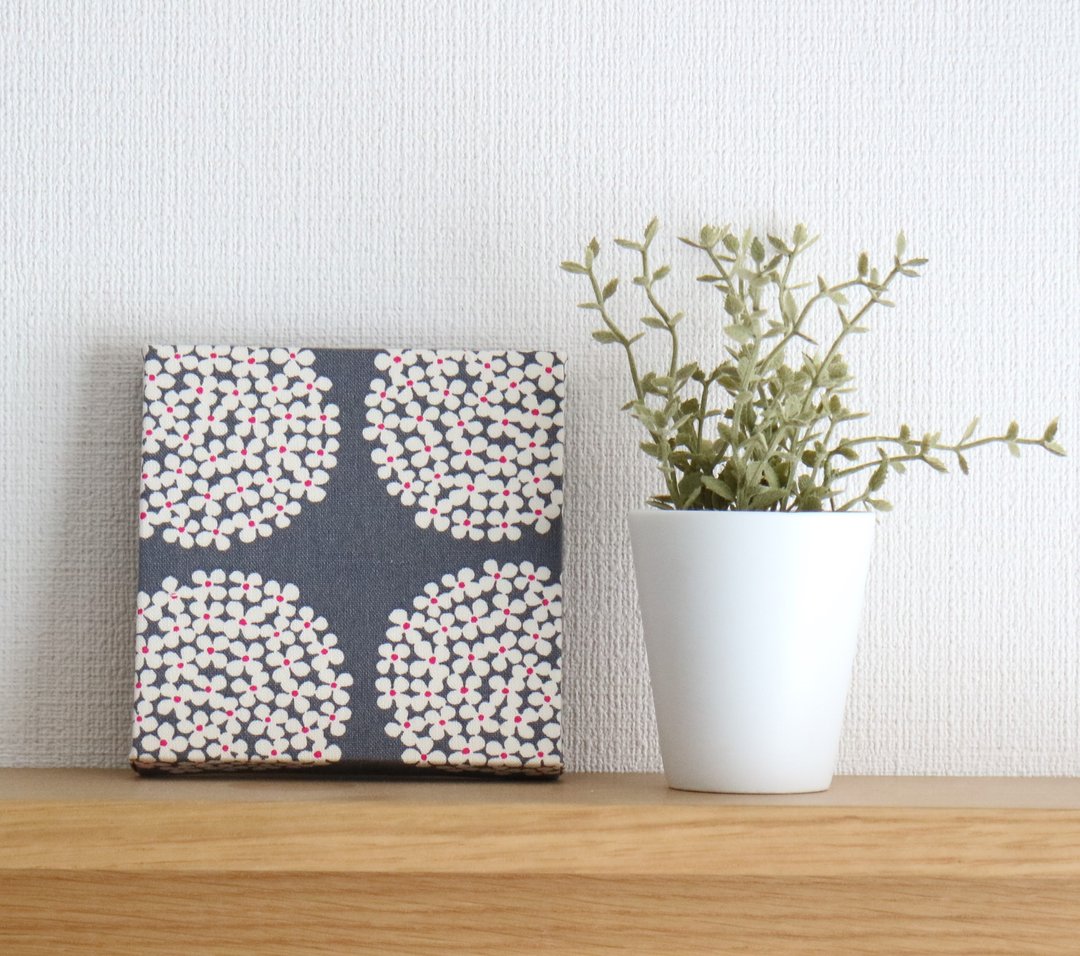 12x12cm Fabric Panel [Flower Circle Dark Gray] - 墙贴/壁贴 - 棉．麻 灰色