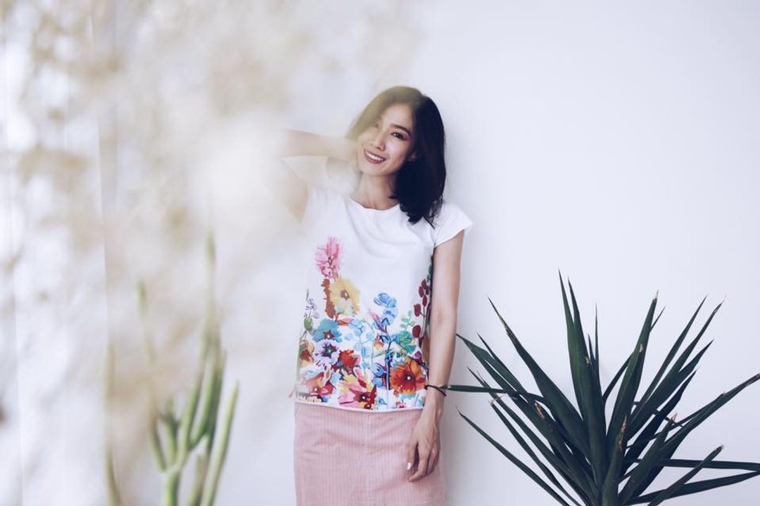 蜀葵花-纯手工轻棉短袖上衣 - 女装上衣 - 棉 白色