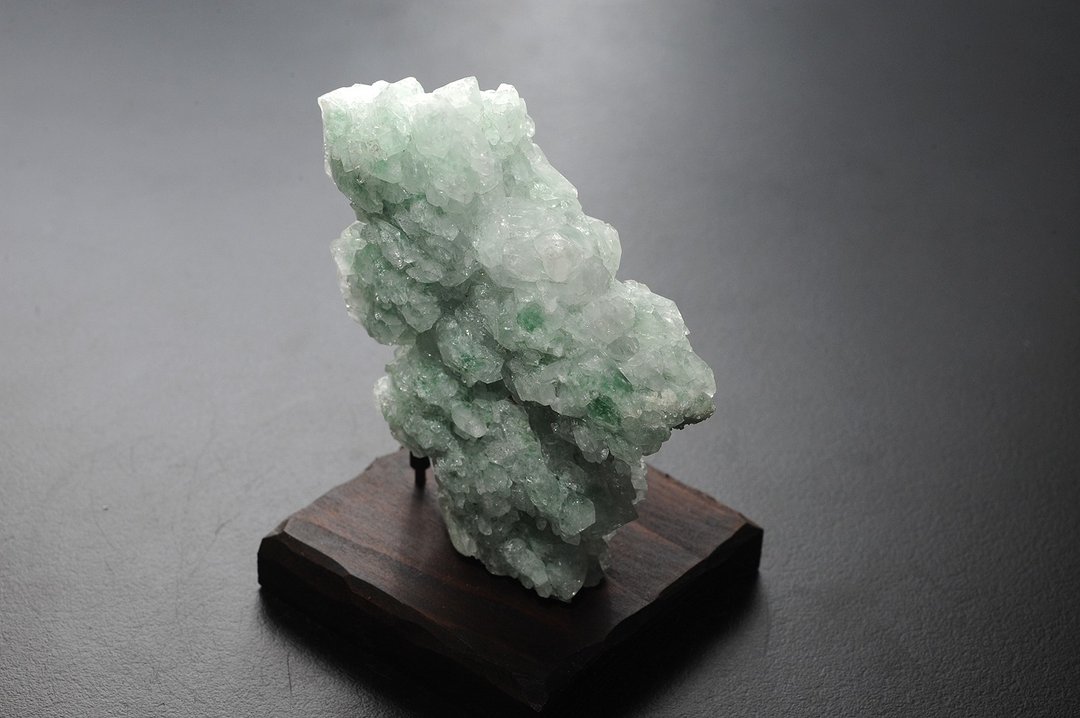 绿草莓晶 矿石/水晶/灵修/开运/招财/破煞/防小人 - 摆饰 - 水晶 