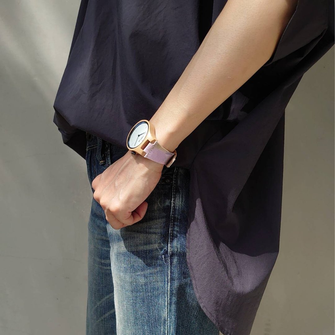 Vegan watch made in Germany of natural materials made of beech wood and cork - 女表 - 木头 紫色