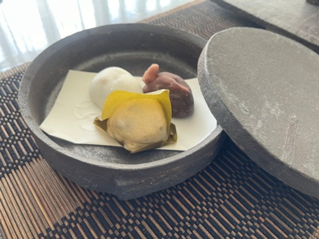 Pinkoi 代购 -  陶瓷盒（大17.5cm） 黑釉、墨水、黑色锈釉No.1、2 - 碗 - 陶 