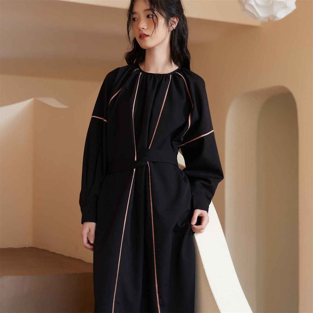 滚边长袖绑带洋装 秋冬新款女士连衣裙 - 洋装/连衣裙 - 聚酯纤维 
