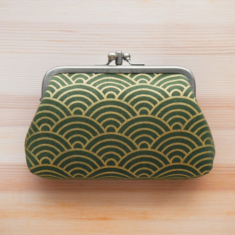 山一重水一重  两格零钱包 / 口金包 【台湾制造】 - 零钱包 - 其他金属 绿色