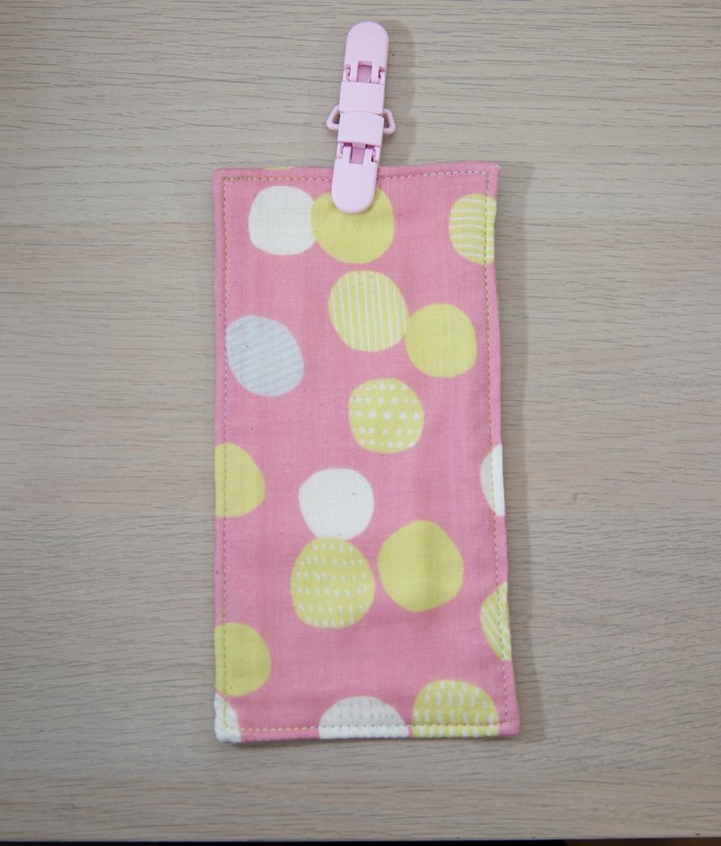 粉泡泡糖 手作手帕/幼儿园手帕夹/儿童手帕/口水巾 - 围嘴/口水巾 - 棉．麻 粉红色