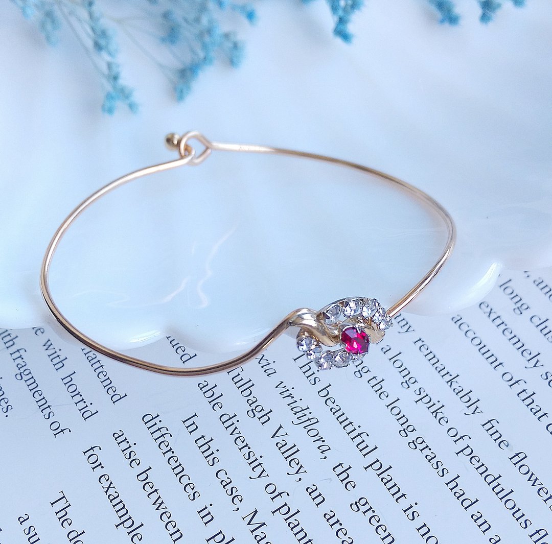 Vintage Jewelry 西洋古董饰品 Krementz 红钻细致手环 无原厂盒 - 手链/手环 - 其他金属 透明