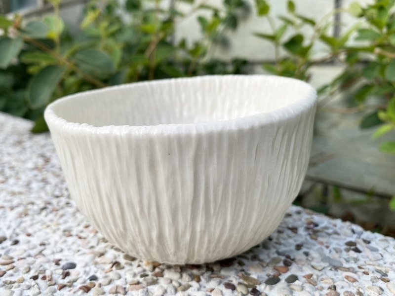 手作陶器 | 陶刻树纹花器 - 花瓶/陶器 - 陶 白色