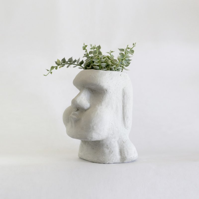 Angry MOAI POT- 闹脾气摩艾石像盆 - 植栽/盆栽 - 水泥 灰色