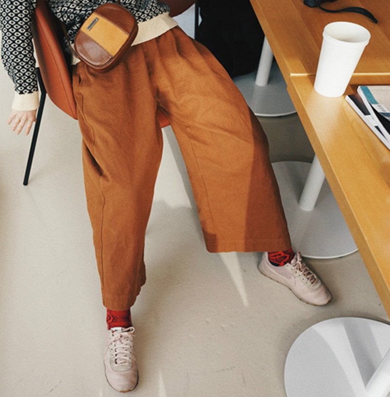 黃褐色 天然植物環保染色闊腿褲 重磅純棉質料中性風鬆緊休閒寬褲 - 女装长裤 - 棉．麻 橘色