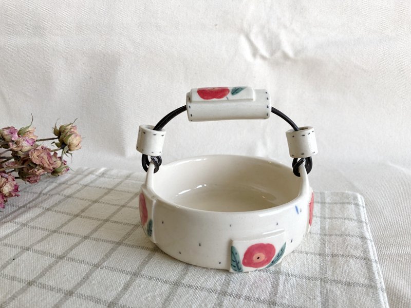 拼布红花提篮 - 收纳用品 - 瓷 白色