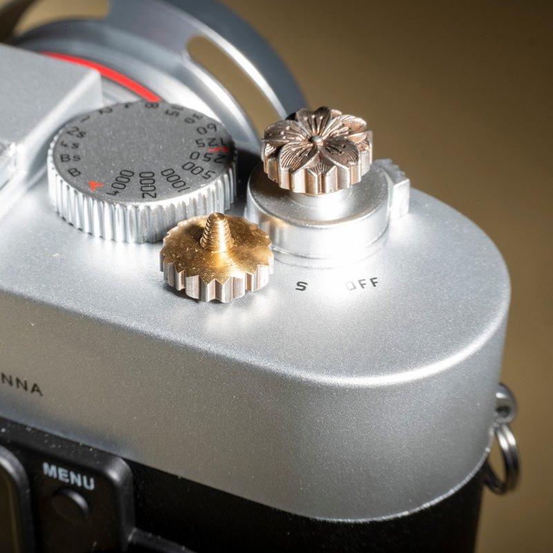 樱花凹凸浮雕铜制相机快门按钮 - 相机 - 铜/黄铜 