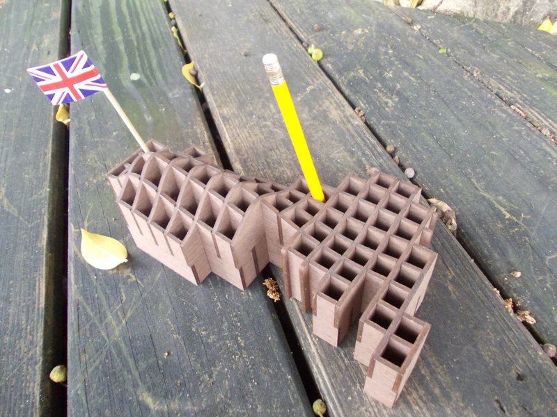 母亲节.限量特价.【英国地形笔插-夹板仅有1个】设计文具.笔筒.生日礼物.旅游.婚礼.纪念品.送 老外.送 老板.英国人 - 笔筒/笔座 - 木头 咖啡色