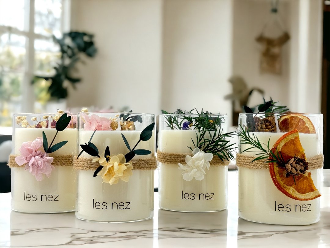 福利品【Les nez 香鼻子】璀璨花语 永生花香氛蜡烛礼盒-四款香调 - 蜡烛/烛台 - 其他材质 白色