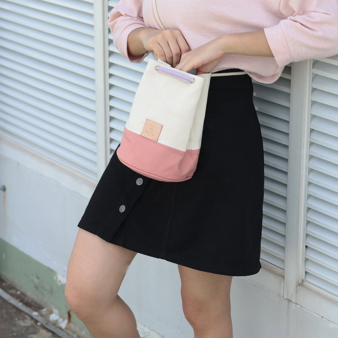 Mini Bucket Bag canvas fabric small size white and pink colour - 侧背包/斜挎包 - 其他材质 白色