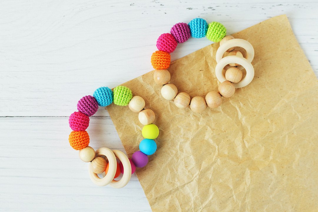 Bright Rainbow Baby Rattle - Wooden & Silicone Teething Ring Toy - Baby Teether - 满月礼盒 - 木头 多色