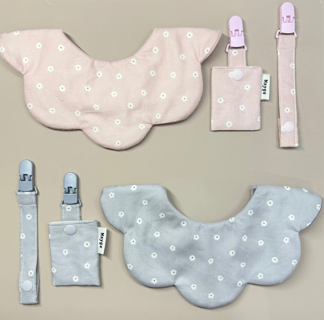 Maygo.bib.小云花花、手作围兜、花兜、平安符袋、奶嘴链 - 围嘴/口水巾 - 棉 粉红色