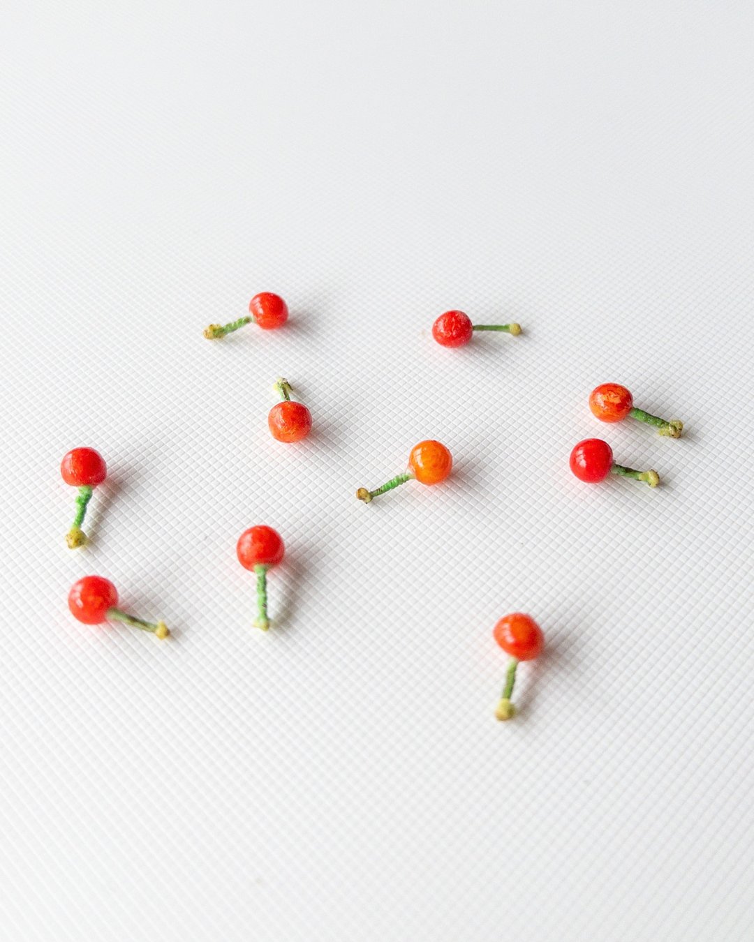 Miniature food set of 10 cherries miniature - 玩偶/公仔 - 粘土 红色