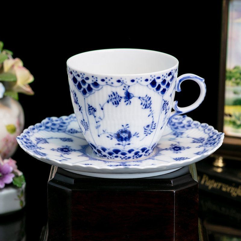 皇家哥本哈根Royal Copenhagen手绘全花唐草蕾丝花边咖啡杯组 - 咖啡杯/马克杯 - 瓷 