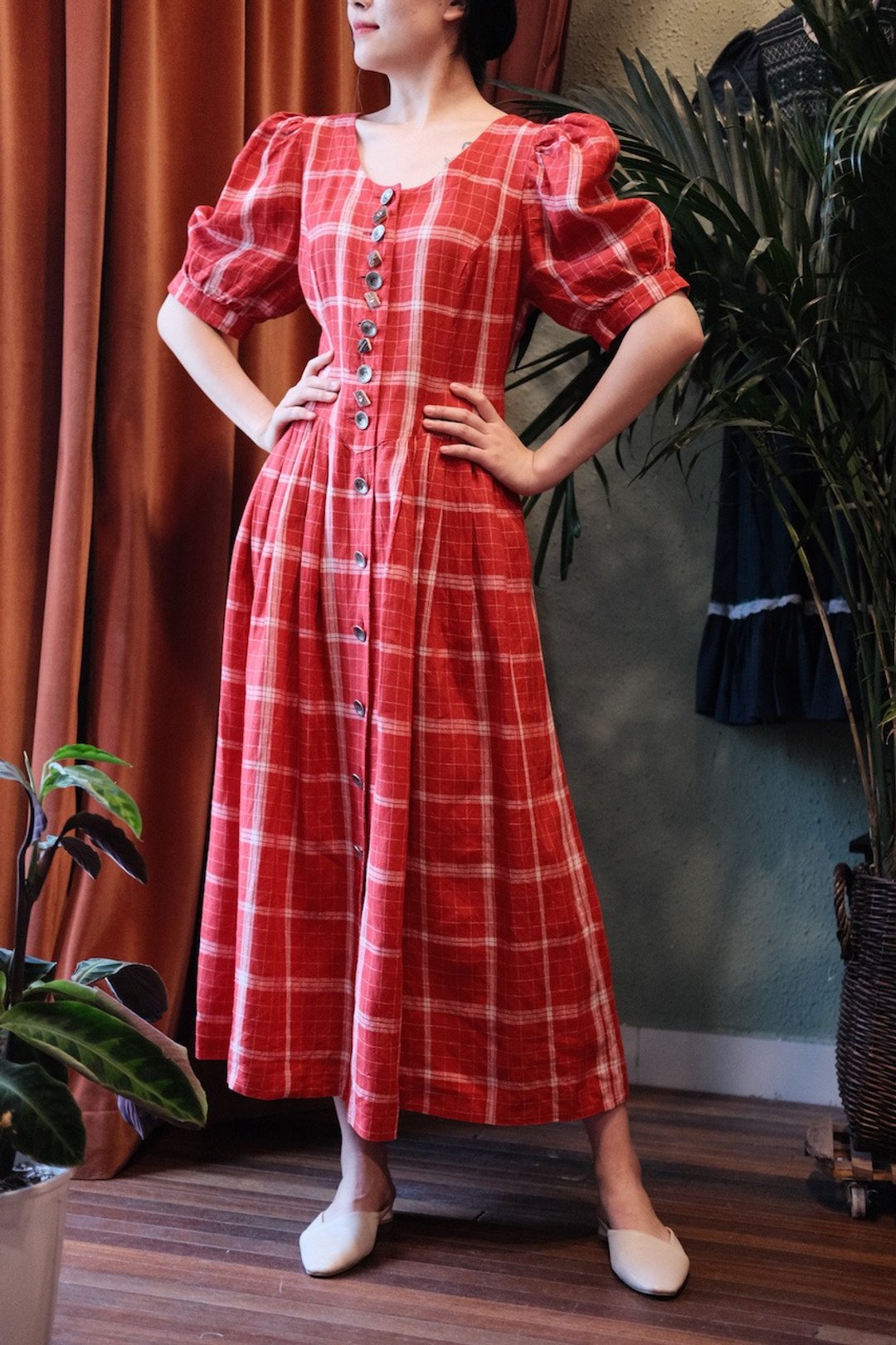 Vintage dress奥地利鹿角扣金属纽扣巴伐利亚dirndl格纹连衣裙 - 洋装/连衣裙 - 棉．麻 