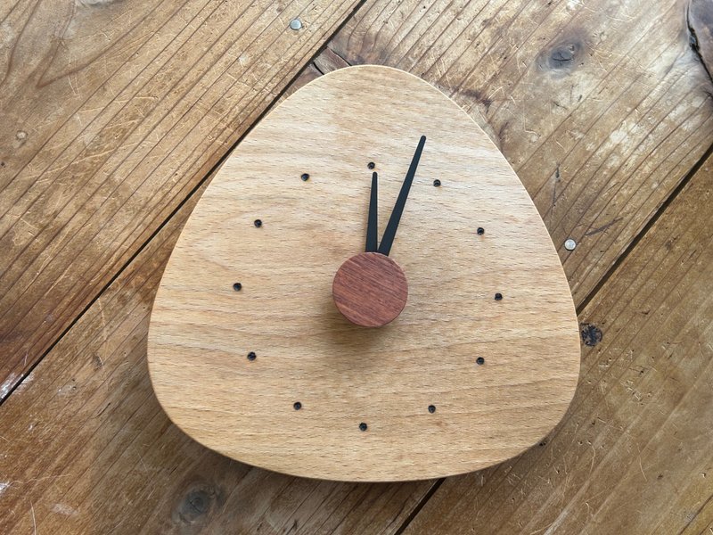 订制款 180mm 梅干饭团造型壁挂时钟 推荐作为礼物 - 时钟/闹钟 - 木头 金色