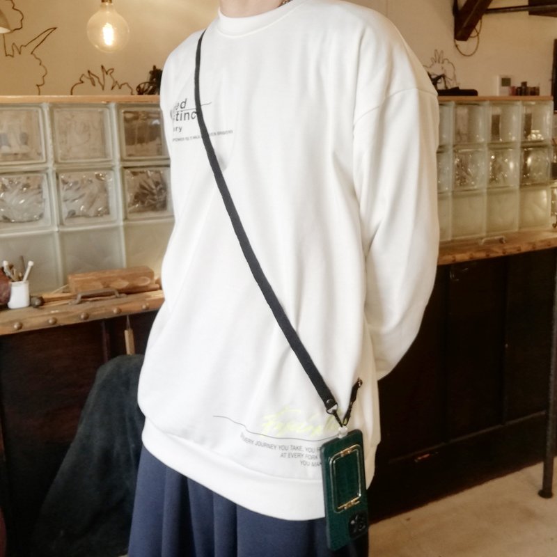 Recommended for men. Fashionable design Black color shoulder strap (B) for everyday use Wide smartphone strap with adjustable length - 手机壳/手机套 - 丝．绢 黑色