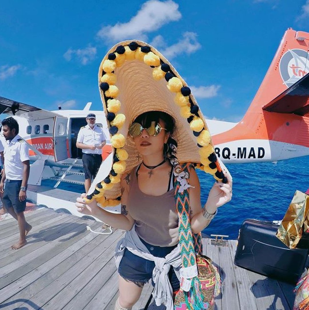 'BIN-DAI' Bamboo Beach Mega Hat in Yellow/Black - 帽子 - 竹 黄色