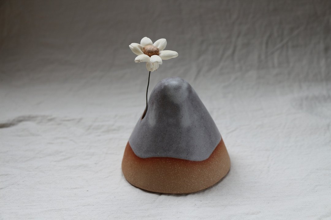 手捏陶 山型 花器 摆件 - 花瓶/陶器 - 陶 