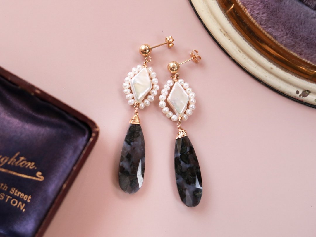 Earrings & Clip-On roccio Pearl - 耳环/耳夹 - 珍珠 白色