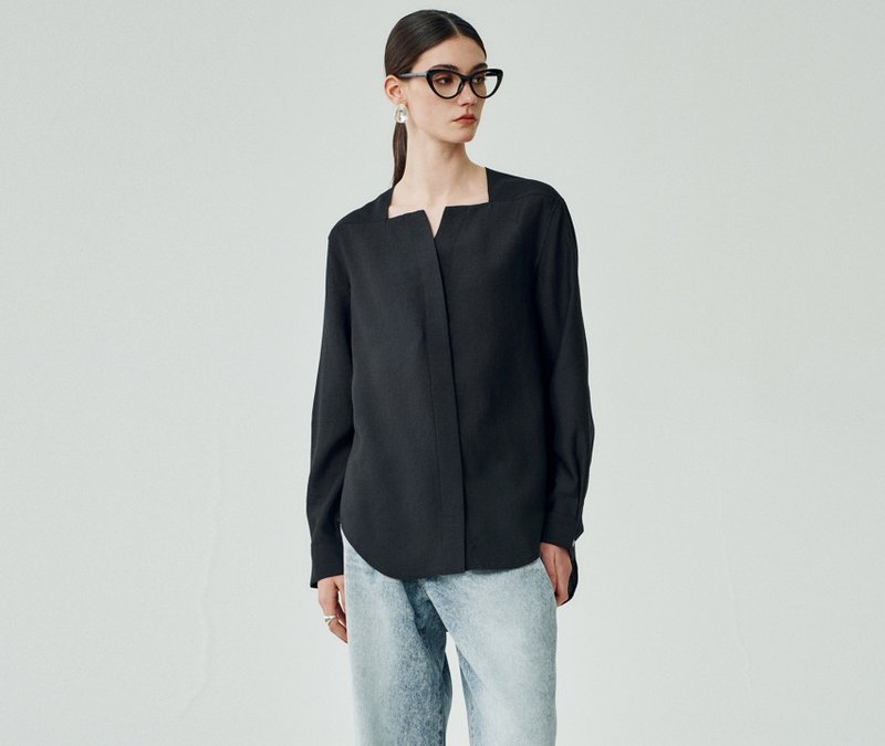 【轻盈天丝】法式簡約/一字领衬衫 - 女装衬衫 - 其他材质 黑色