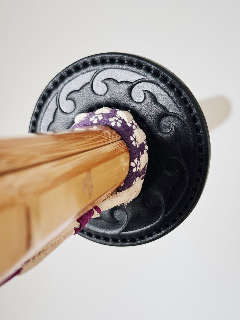 原创手工制作牛皮剑道刀镡 剑锷 Tsuba 印花 海浪 武士 - 运动配件 - 真皮 蓝色