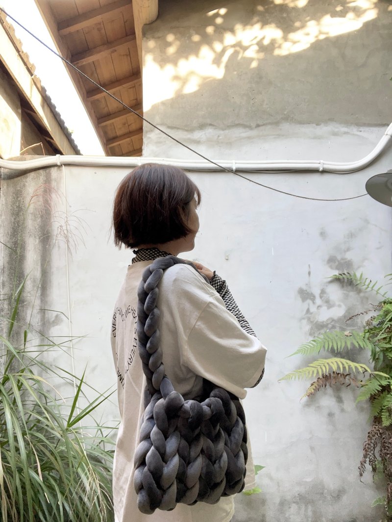 实体 | 中坜 |  粗绒线手编包  可做手提 肩背  Chunky Knit Bag - 编织/羊毛毡/布艺 - 棉．麻 