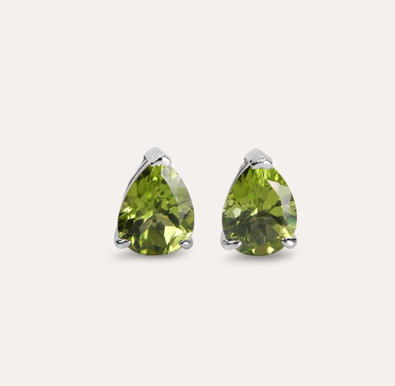 AND 橄榄石 绿色 水滴 6*8mm 耳环 经典系列 Pear E 天然宝石 - 耳环/耳夹 - 银 绿色