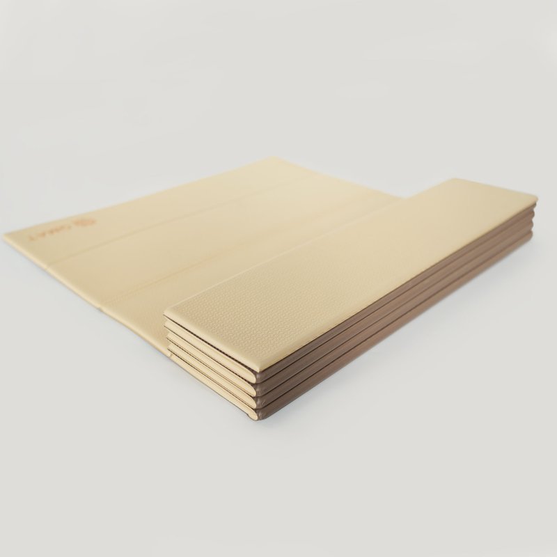 【QMAT】 6mm折叠瑜珈垫  -奶茶棕 | 台湾制 双面可用 - 瑜珈垫 - 环保材料 卡其色