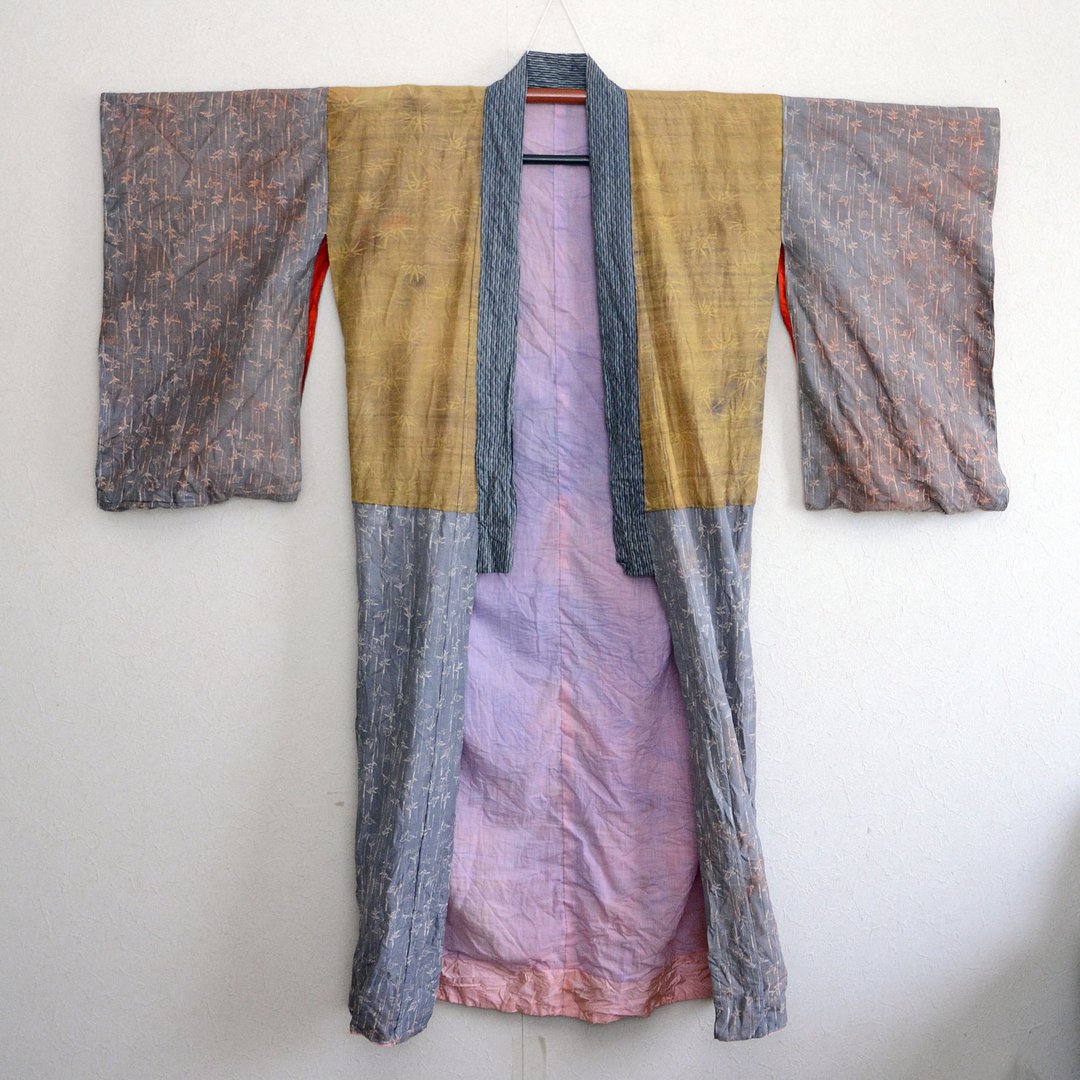 【精致疯狂图案襦袢和服】长袍 古着 古布 手作改造素材 日本古着 - 女装休闲/机能外套 - 丝．绢 多色
