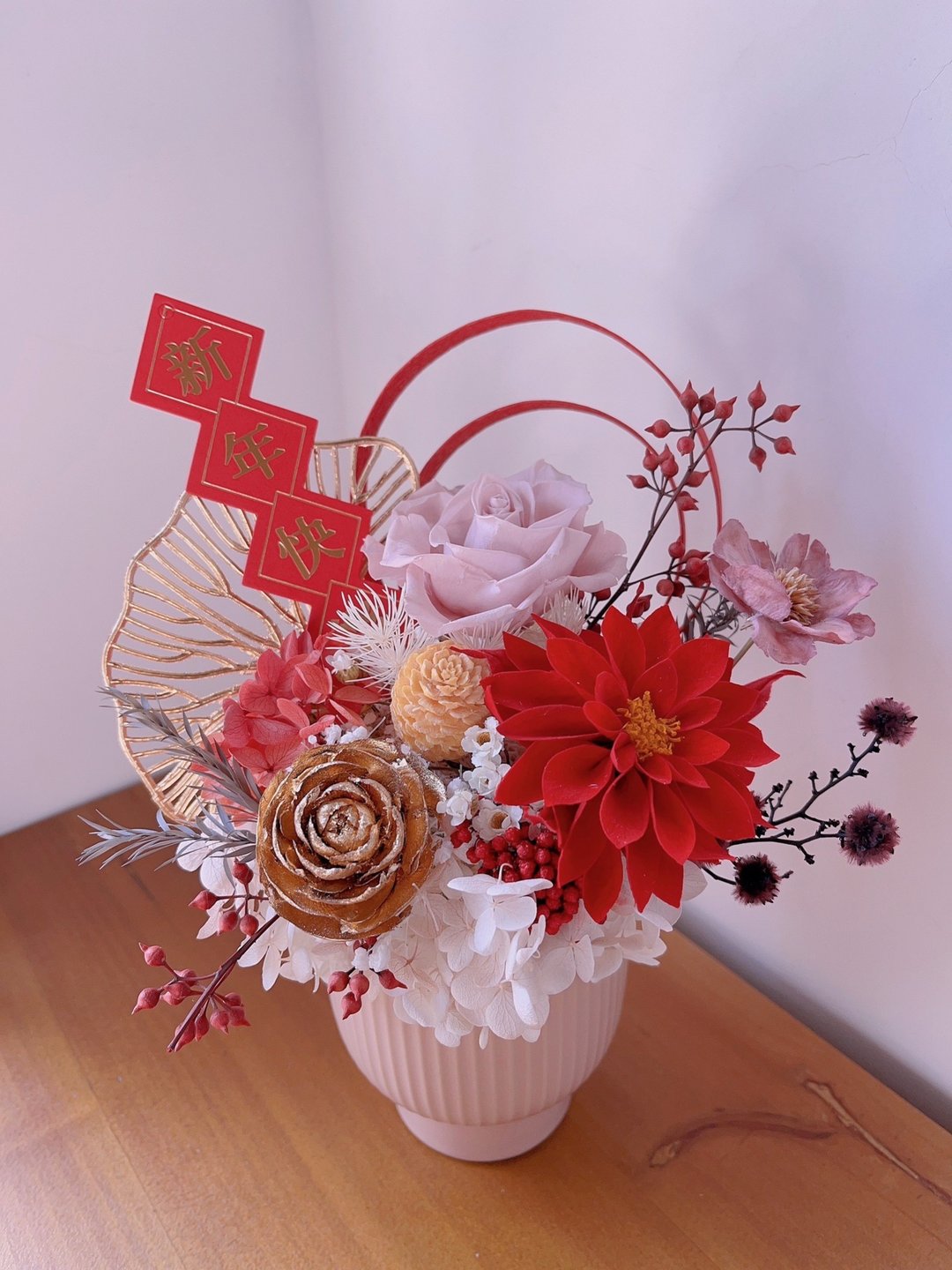 新春花礼/新年桌花 - 干燥花/捧花 - 其他材质 红色
