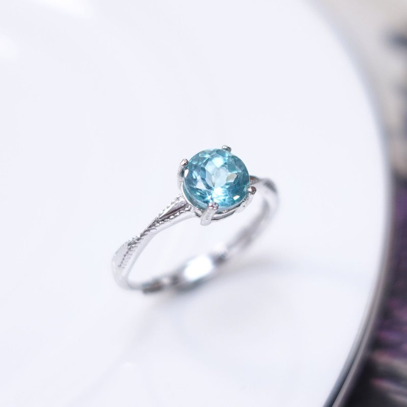 湛蓝 天然磷灰石 花式切割 靛蓝光泽 单钻简约款 纯银戒 礼物 - 戒指 - 纯银 蓝色