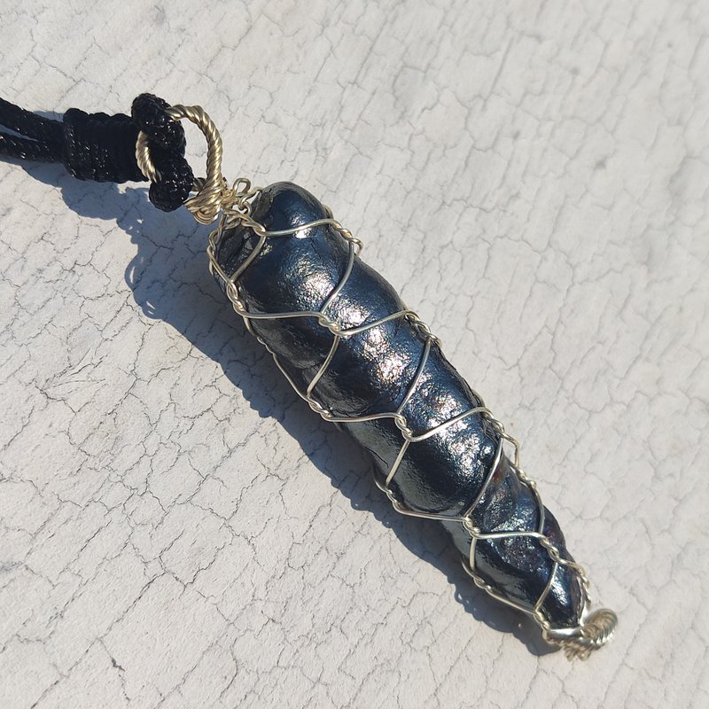 (子弹造型)) 大佛柱吊坠 力泥活石 招财 升运 冥想 改善气场 - 摆饰 - 水晶 银色