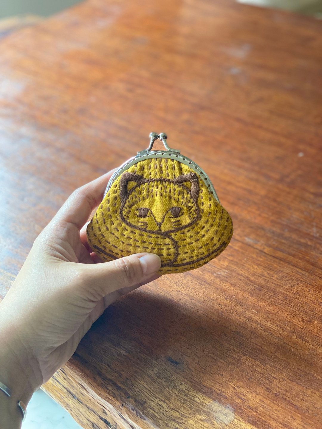 材料包/DIY刺绣猫咪口金零钱包/手缝口金包 - 编织/刺绣/羊毛毡/裁缝 - 棉 橘色