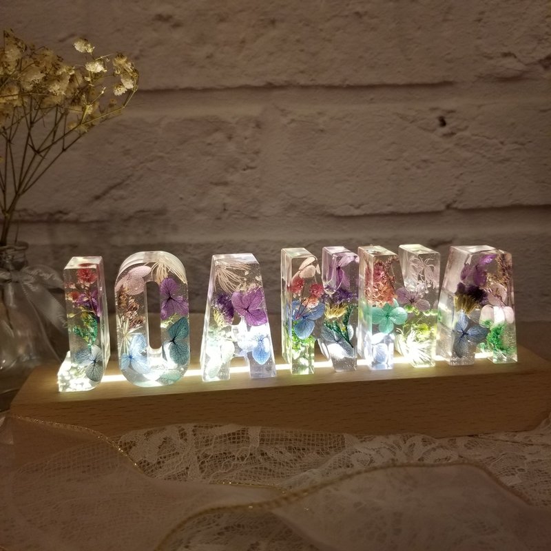 【上紫下蓝】定制保鲜花字母小夜灯 生日 结婚 开张礼物 字母灯 - 灯具/灯饰 - 树脂 