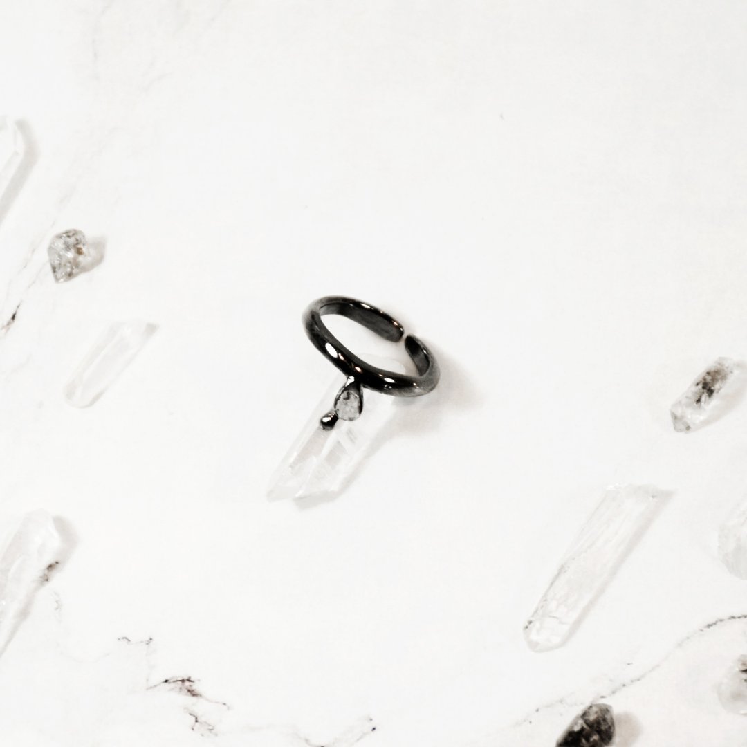 Raindrop ring - 戒指 - 其他材质 黑色