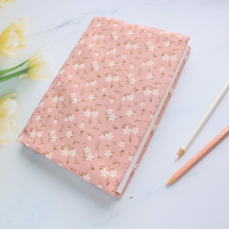 【漫天花雨-粉】书衣 布书衣 可调式书衣 手工书衣  A5 A6 B6 20 - 书衣/书套 - 棉．麻 白色