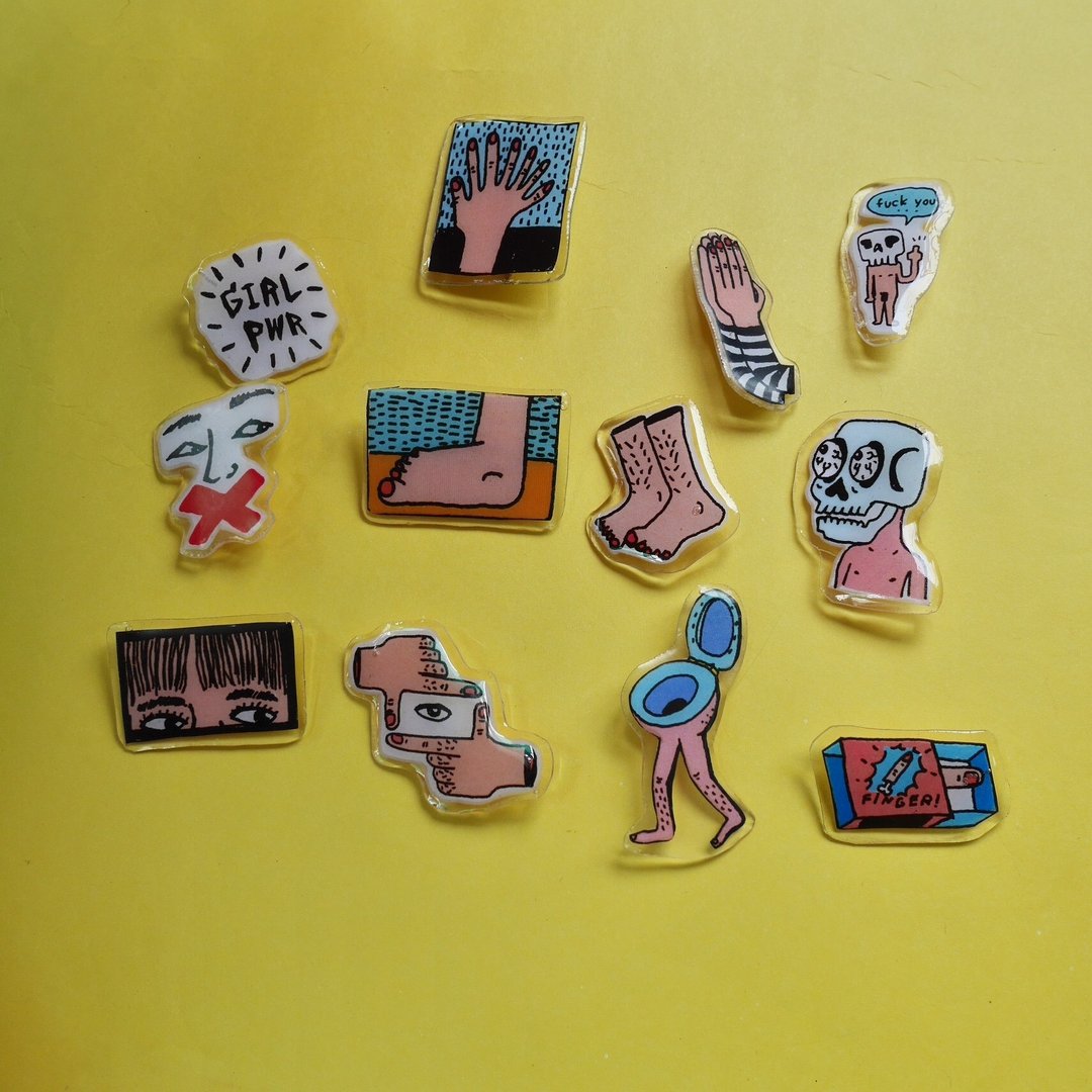 ACRYLIC BROOCH - 胸针 - 压克力 多色