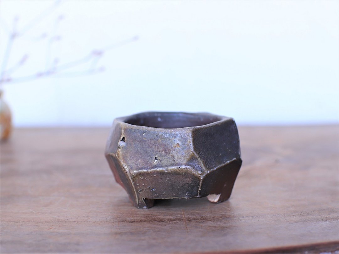 Bizen ware three-legged sake cup gi-344 - 酒杯/酒器 - 陶 咖啡色