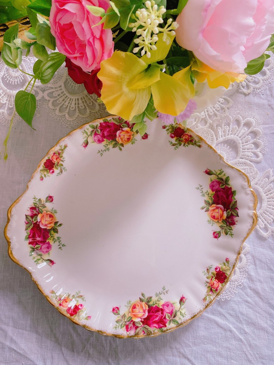 英国制骨瓷皇家亚伯特Royal Albert 22k金镶金玫瑰蛋糕盘库存品 - 盘子/餐盘/盘架 - 瓷 红色