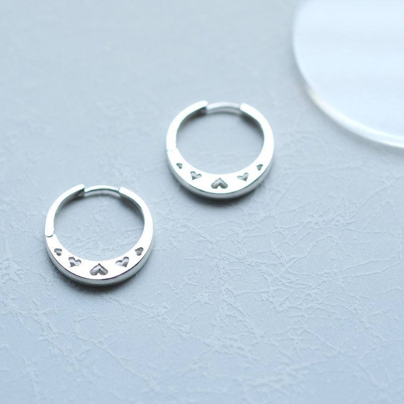 镂空 爱心 圈形 耳环 925 银 - 耳环/耳夹 - 其他金属 银色